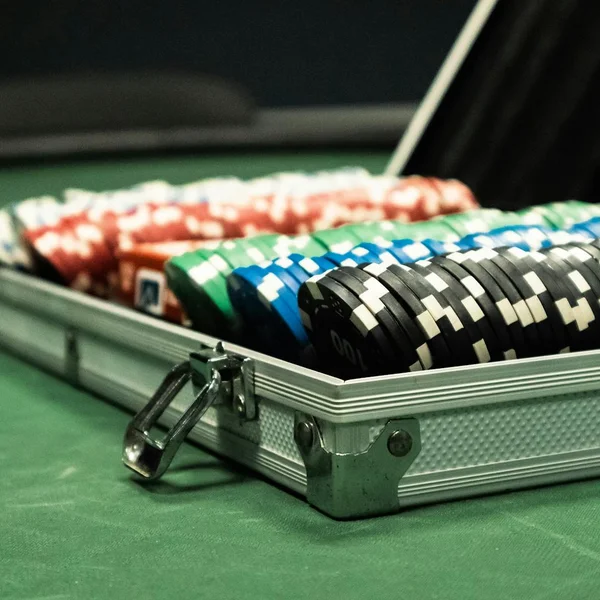 凤凰彩票棋牌游戏